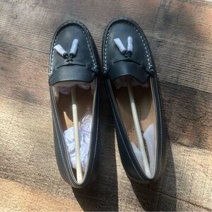 Trotters Navy Blue Leather Loafers for Women size 8.5